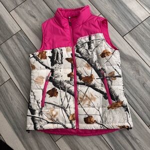 Legendary Whitetails Vest Womens M Pink Camo Puffer Sleeveless Outdoor Casual